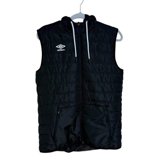 Umbro vest with hood size medium soccer - Picture 1 of 3